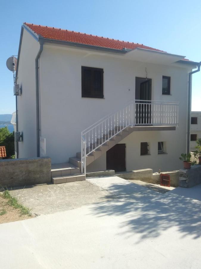 Apartments Soljacic Бол Екстериор снимка
