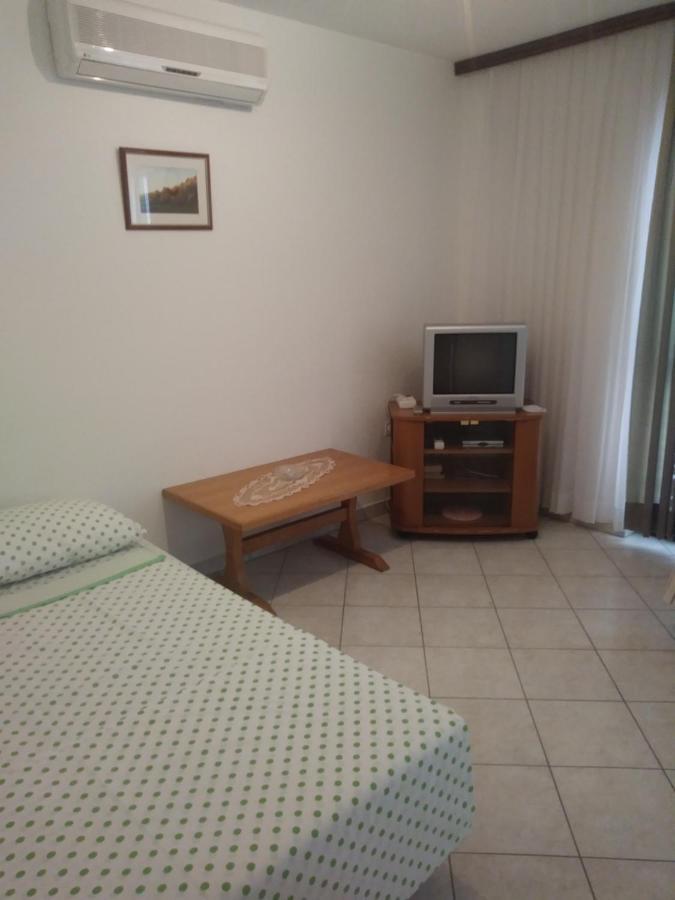 Apartments Soljacic Бол Екстериор снимка