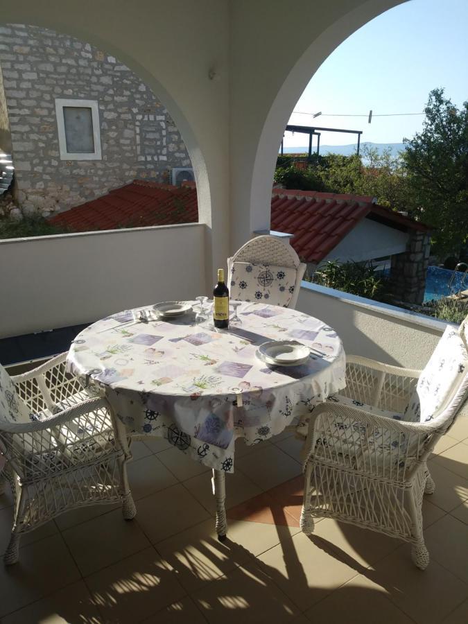 Apartments Soljacic Бол Екстериор снимка