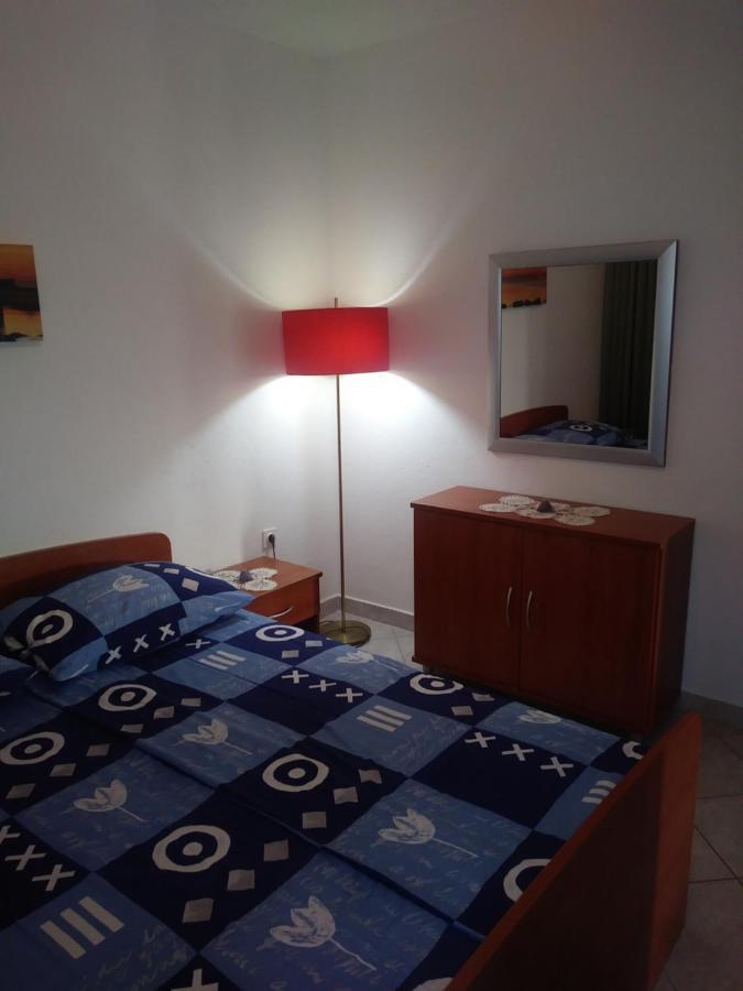 Apartments Soljacic Бол Екстериор снимка