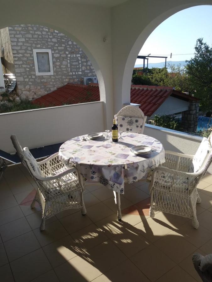 Apartments Soljacic Бол Екстериор снимка