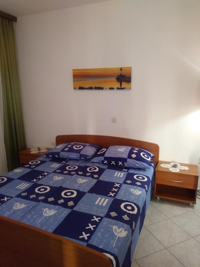 Apartments Soljacic Бол Екстериор снимка